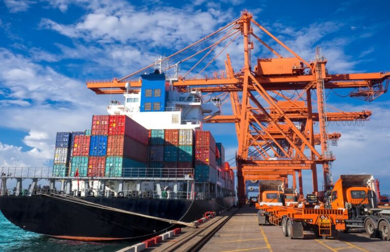 Alta do frete marítimo e congestionamento em portos afeta custo de produção