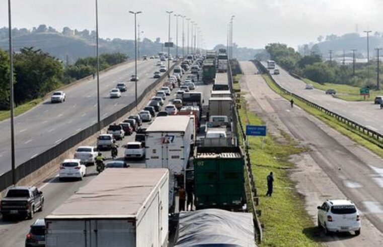 Paralisação dos caminhoneiros ainda não afeta suprimento de combustíveis em Mato Grosso