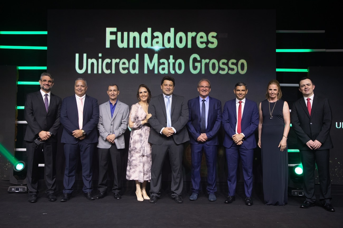 Unicred Mato Grosso comemora 30 anos com homenagem aos sócios-fundadores