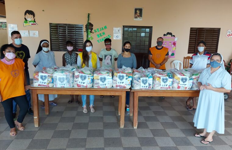 Voluntários distribuem mais de 3 toneladas de doações em Instituições em Cuiabá