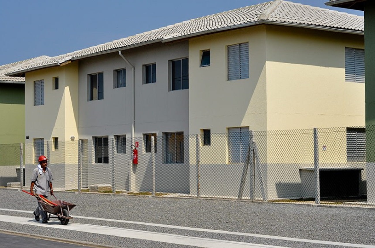Casa Verde e Amarela atualiza faixas de renda e reduz juros para financiamento de imóveis