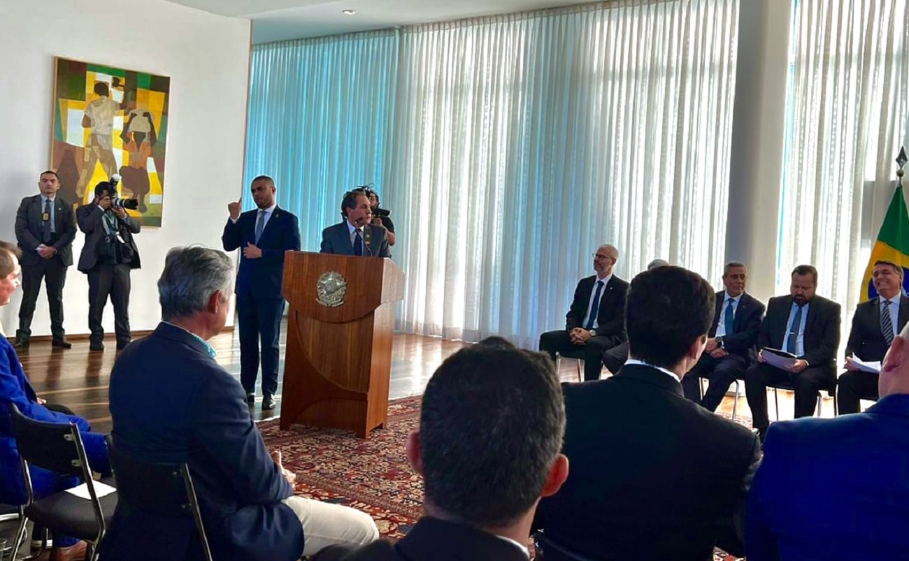 Presidente da Facmat defende comércio e a estabilidade em evento no Palácio do Planalto